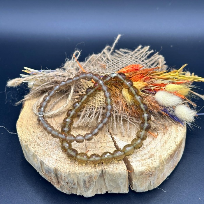 Zultanit Taşı – Duygularla Arzunun Renk Değiştiren Taş