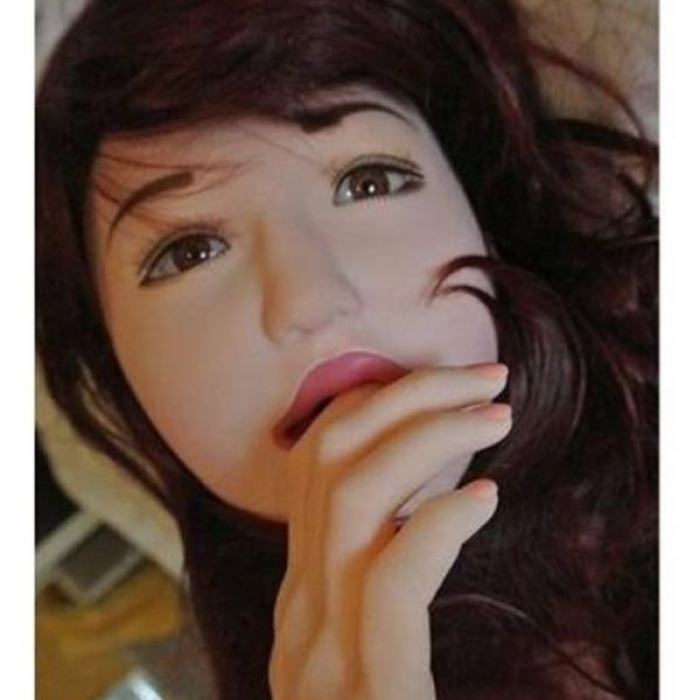 Censan Esmer Victoria Büyük Boy Titreşimli Sesli Realistik Şişme Kadın