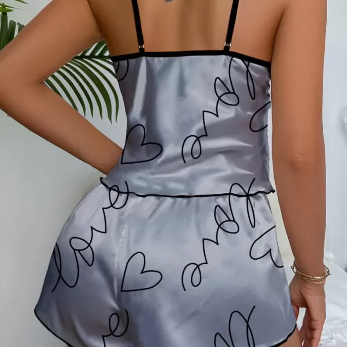 Love Baskılı Gri Saten Şortlu Gecelik Takım