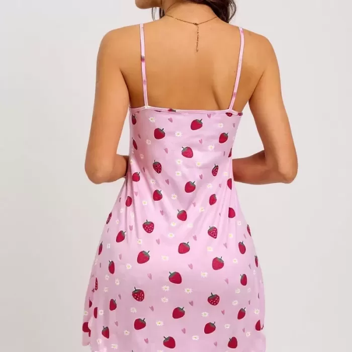 Pembe Çilek Desenli Askılı Kadın Gecelik