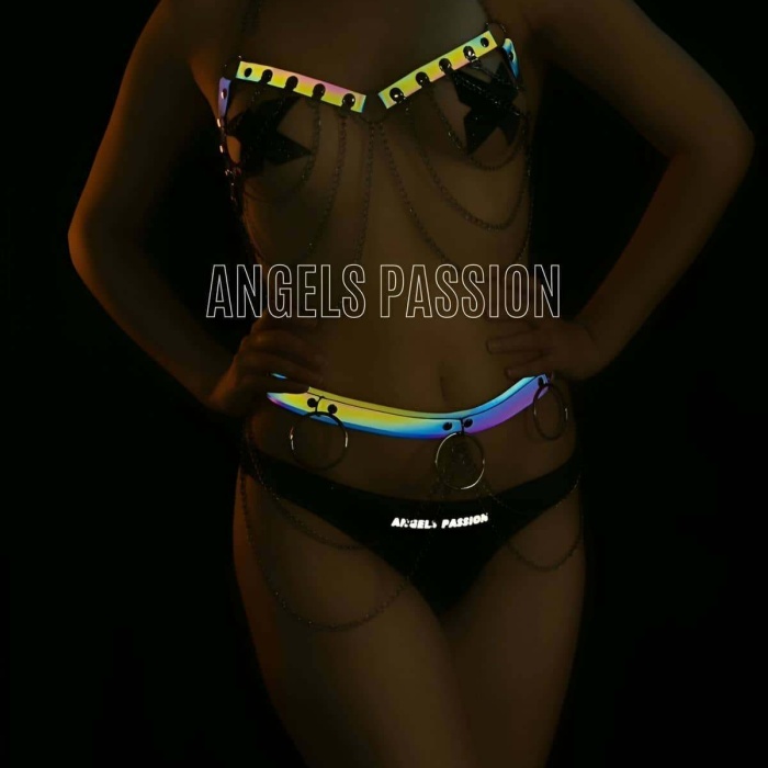 Zincirli, Karanlıkta Yansıyan İç Giyim - Özel Tasarım İç Giyim - APFT454