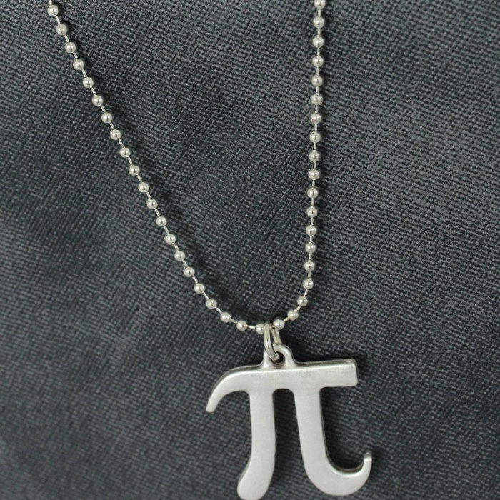 Pi Sayısı Tasarımlı Metal Erkek Kolye