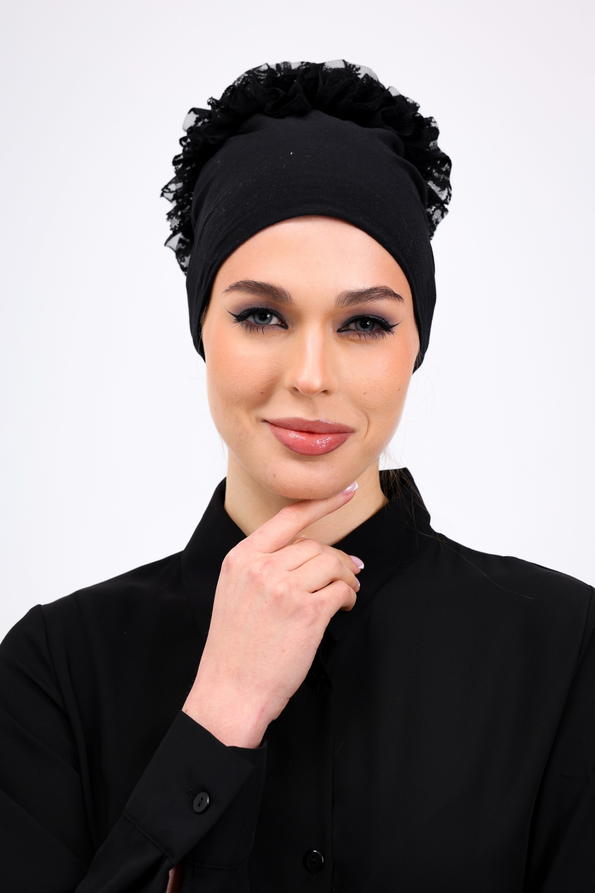 Fırfırlı Siyah Dikişsiz Penye Bone Kadın Tesettür Bağlamalı