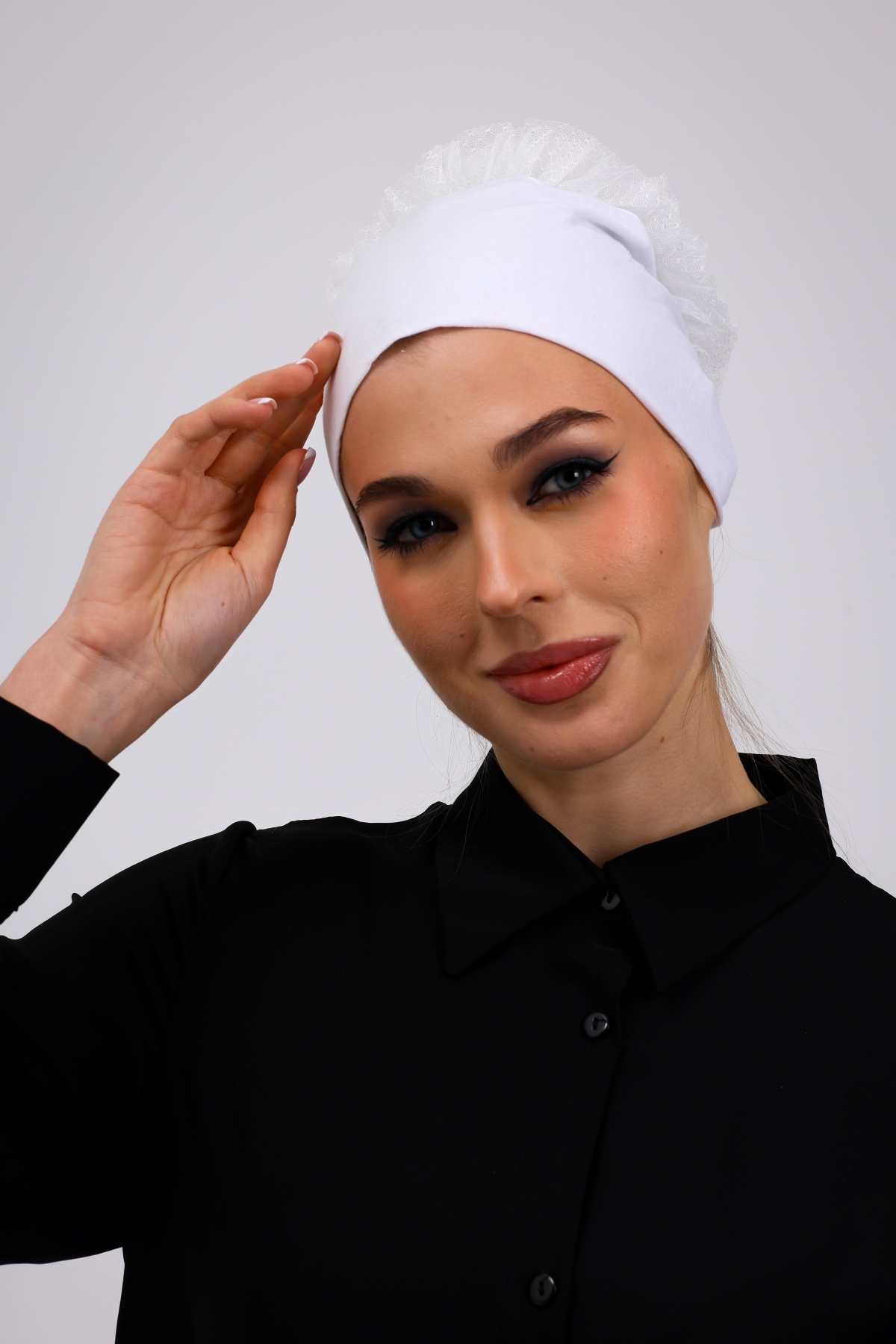 Fırfırlı Ekru Dikişsiz Penye Bone Kadın Tesettür Bağlamalı (Kırık Beyaz)