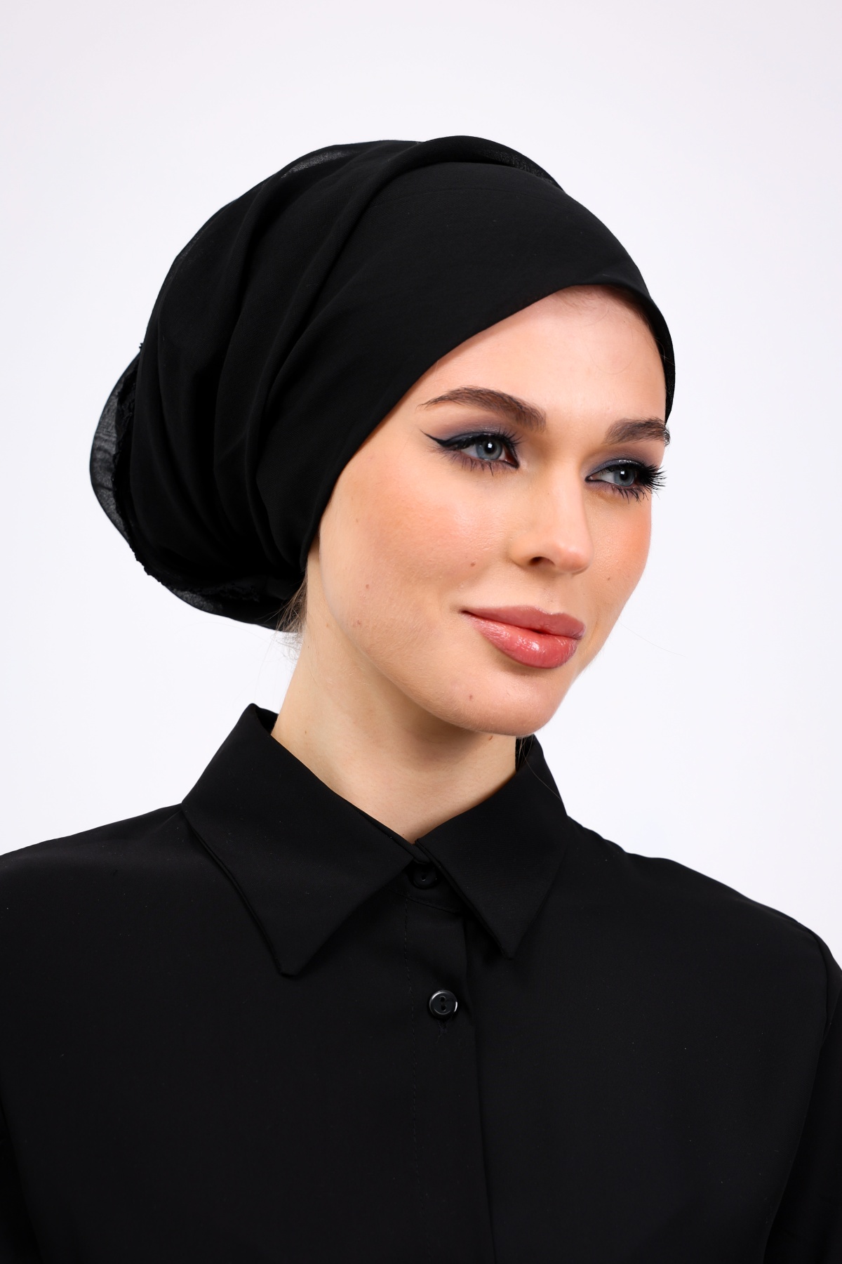 6lı Siyah Tesettür Seti - Topuz Tokası, Eşarp Bandı, Klips, İç Başörtüsü, Düz Bone, Fırfırlı Bone