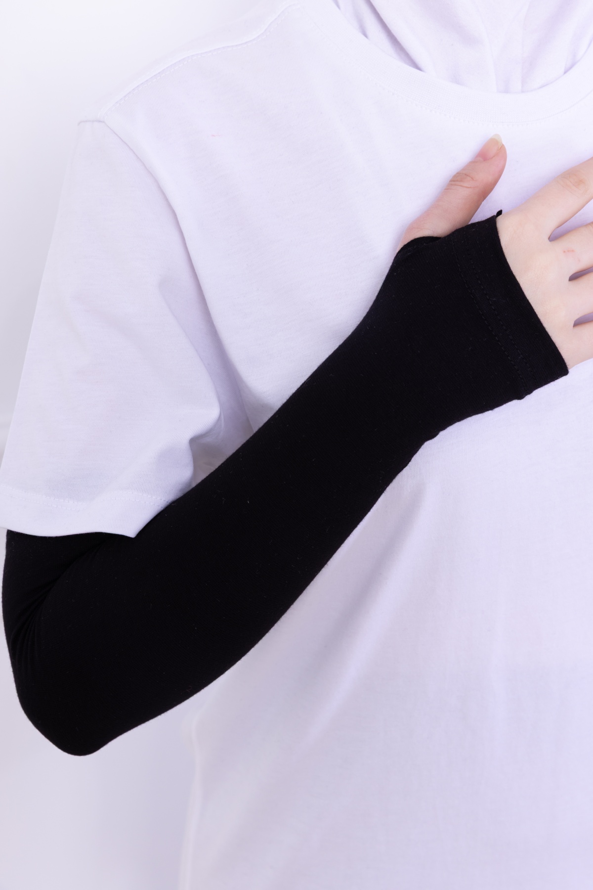 Parmak Geçmeli Likralı Kolluk Siyah - Kadın Tesettür Düz Namaz Kolluğu 1 Çift Viskon Hijab