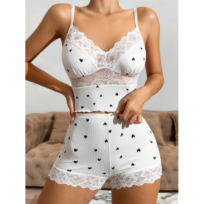 Kısa Şortlu Askılı Kalp Desenli Dantel Detaylı Pijama Takımı, Rahat ve Şık Ev Giyim,Kadın Pijama