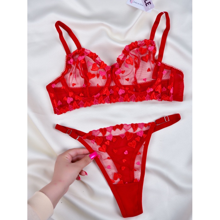 Kadın  Kalpli Kırmızı Dantelli Balenli  Sütyen Külot Takım