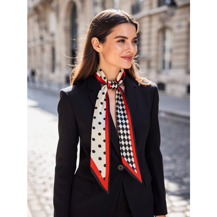 Modern Desenli Kadın Fular – Ceket, Elbise ve Gömlek Kombinleri İçin, Hediye Olarak İdeal