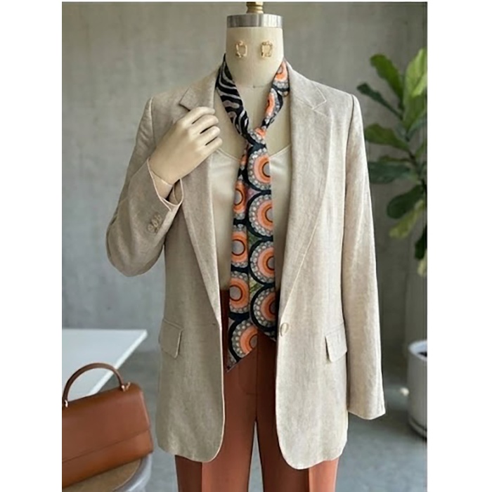 Fular Renkli Saten Geometrik Desenli Fular Zarif ve Canlı Tasarım – Günlük & Ofis, Hediye Edilebilir