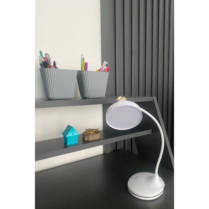 Dokunmatik 3 Farklı Led Işıklı Çalışma Masası Üstü Lamba