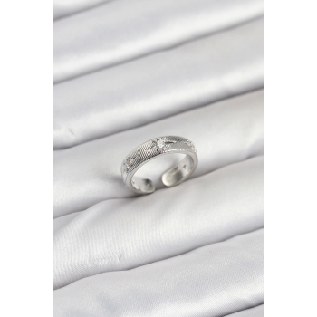 BFS Pirinç Gümüş Renk Zirkon Taşlı Kutup Yıldızı Model Kadın Yüzük