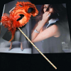 BFS   Kırmızı Işıltılı Tutmalı Fotoğraf Çekimi Maskesi 18x29 cm