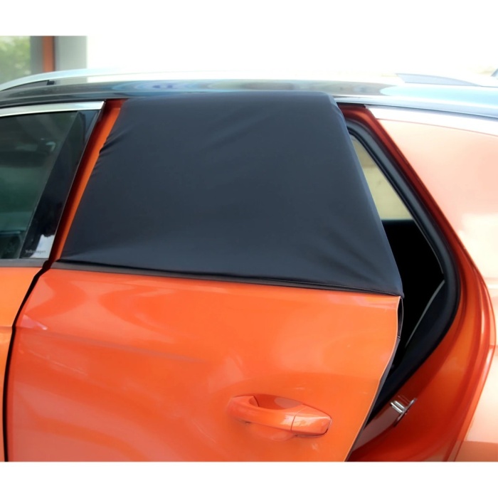  Oto Cam Perdesi Büyük 107x47 cm 532