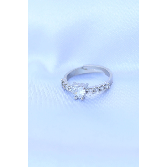 BFS Pirinç Gümüş Renk Ayarlanabilir Zirkon Taşlı Minimal Kalp Yüzük