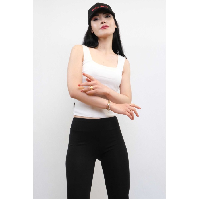 Moda Çizgi Triko Atlet Beyaz