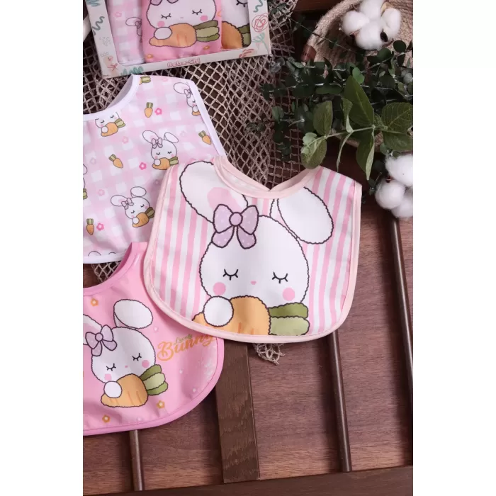 TAVŞAN TEMALI KARE 3 PARÇA MİCROFİBER MAMA ÖNLÜĞÜ KENDİ KUTUSUNDA (SIVI GEÇİRMEZ) ÇITÇITLI