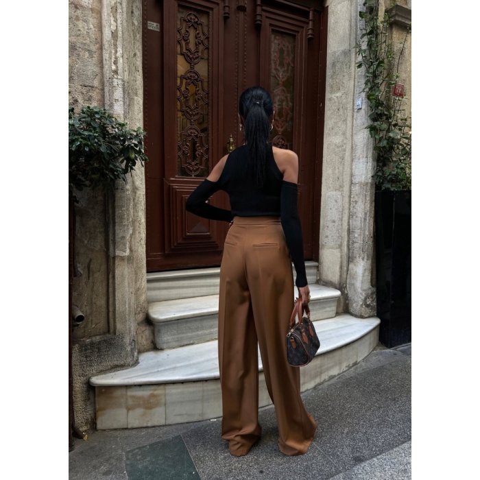 Üç Düğme Detayli Palazzo Pantolon