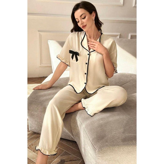 Bej Kısa Kollu Fiyonk Detaylı Düğmeli Pijama Takımı 7317