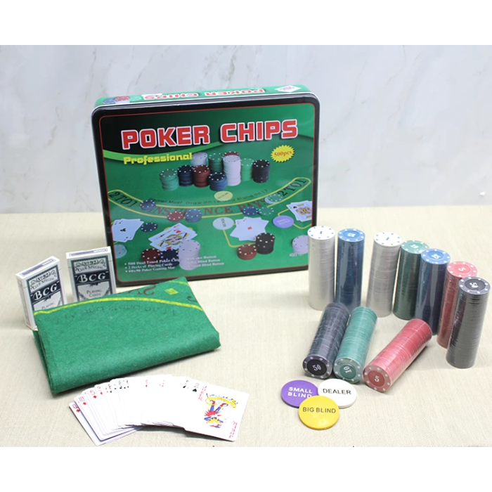 Metal Kutulu 500 Chip Ve 2 Adet İskambil  Kağit Setine Sahip Poker Oyunu Alk3540