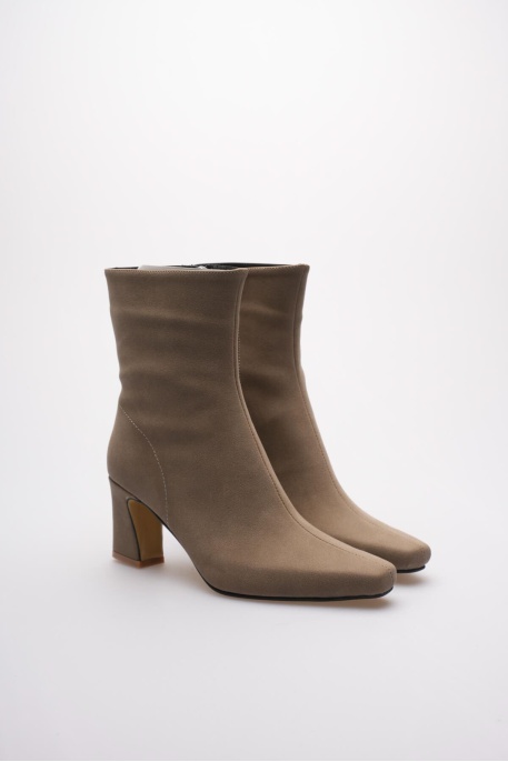 Fiora Kadın Vizon Süet Kalın Topuklu Kışlık Bot