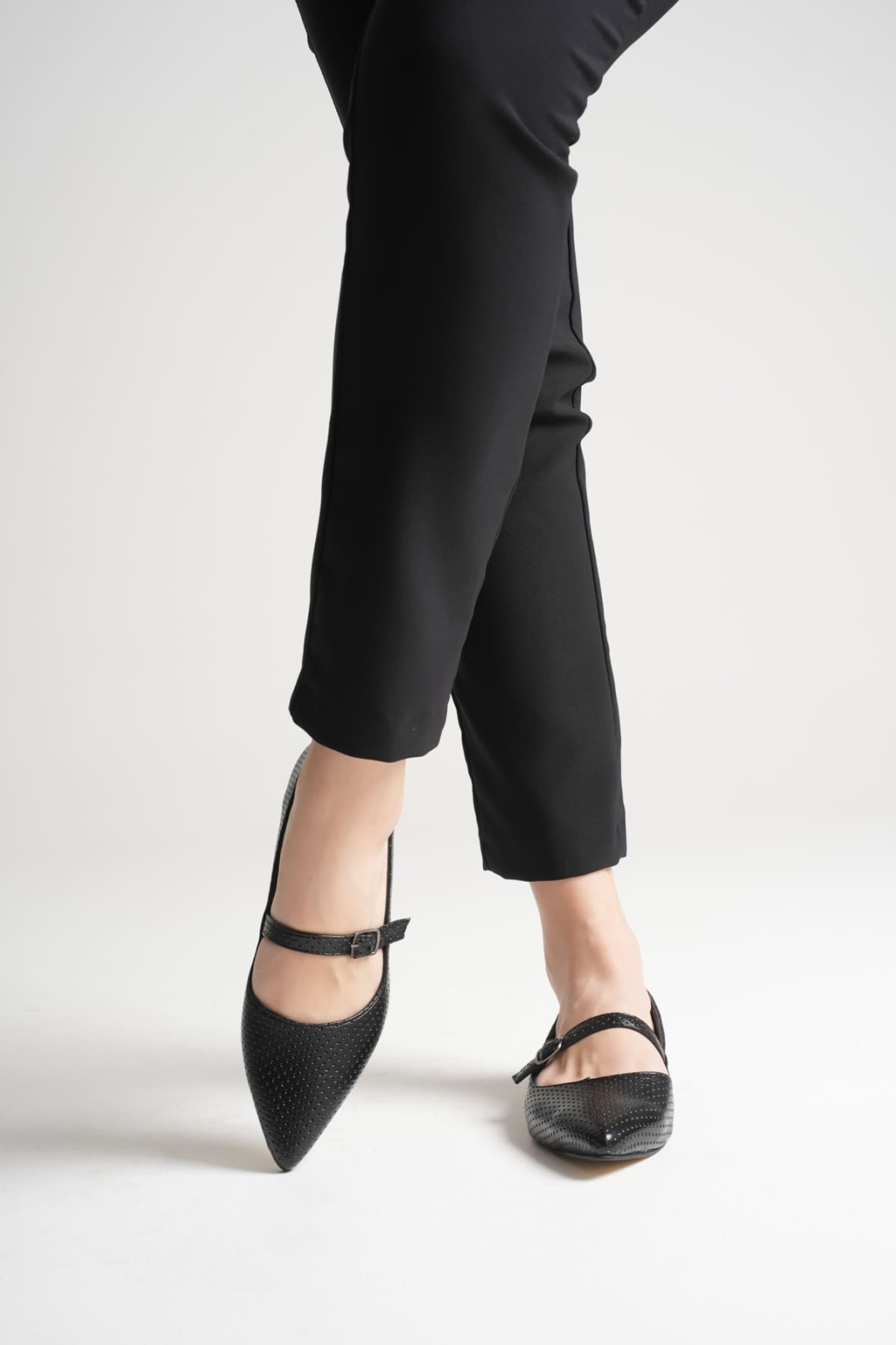 Isolde Kadın Siyah Desenli Babet Ayakkabı