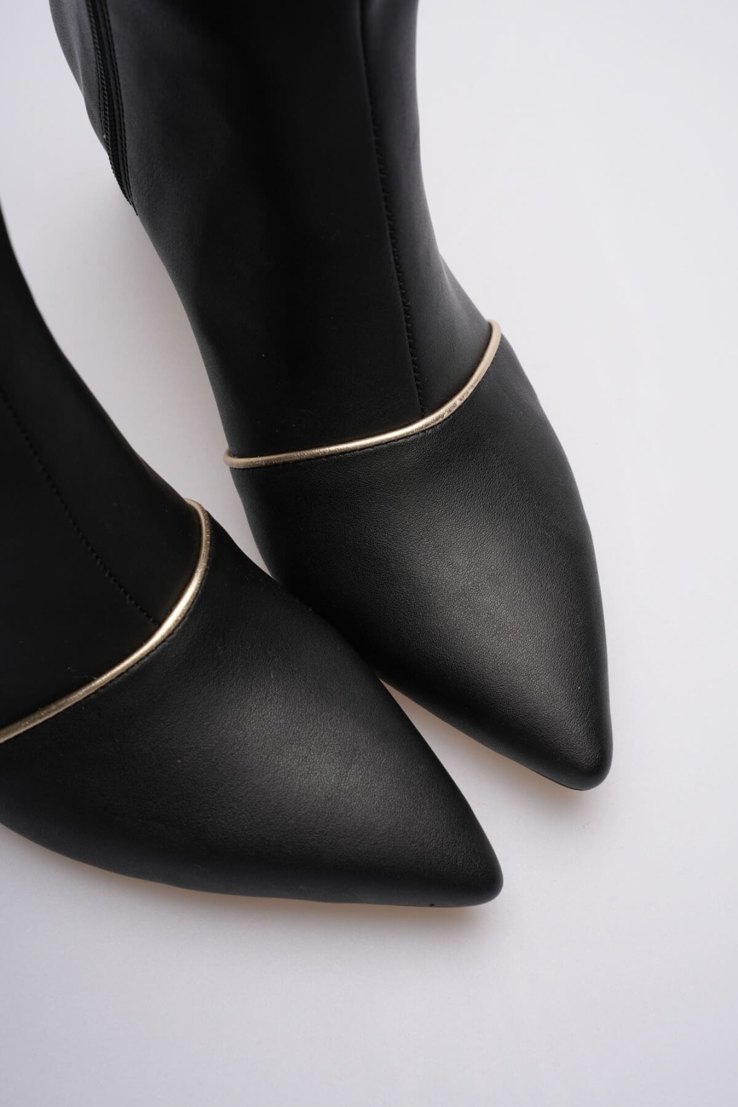 Anisa Kadın Siyah Altın  Kalın Topuklu Kışlık Bot