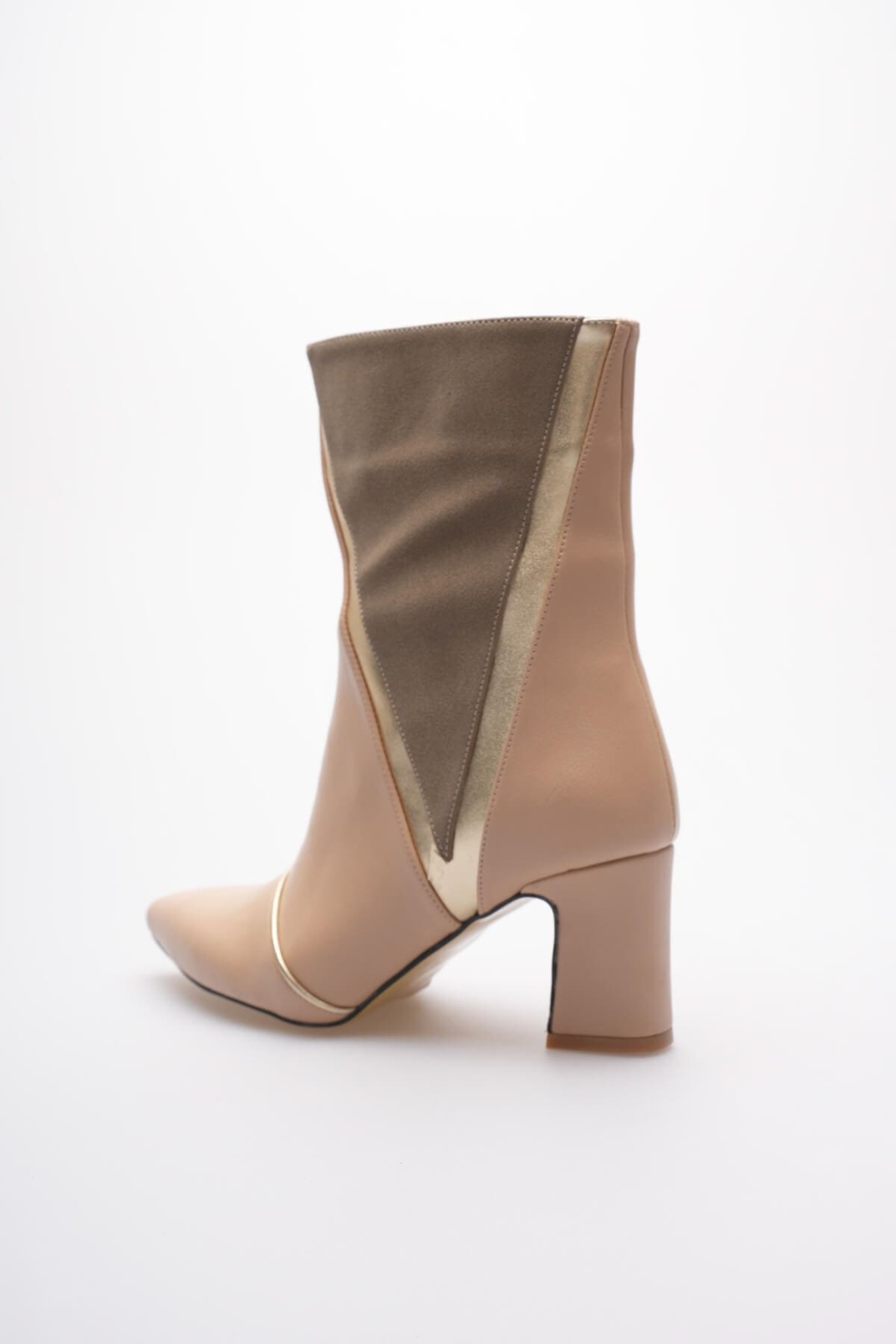 Anisa Kadın Bej Altın  Kalın Topuklu Kışlık Bot