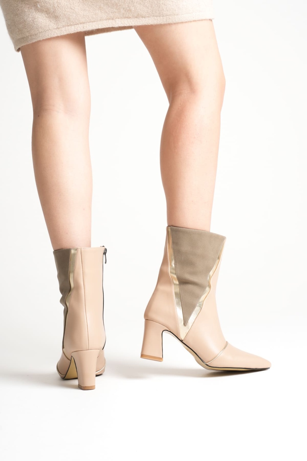 Anisa Kadın Bej Altın  Kalın Topuklu Kışlık Bot