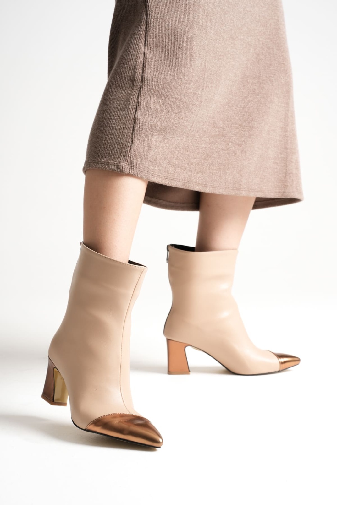 Lucinda Kadın Bej Bakır Kalın Topuklu Kışlık Bot