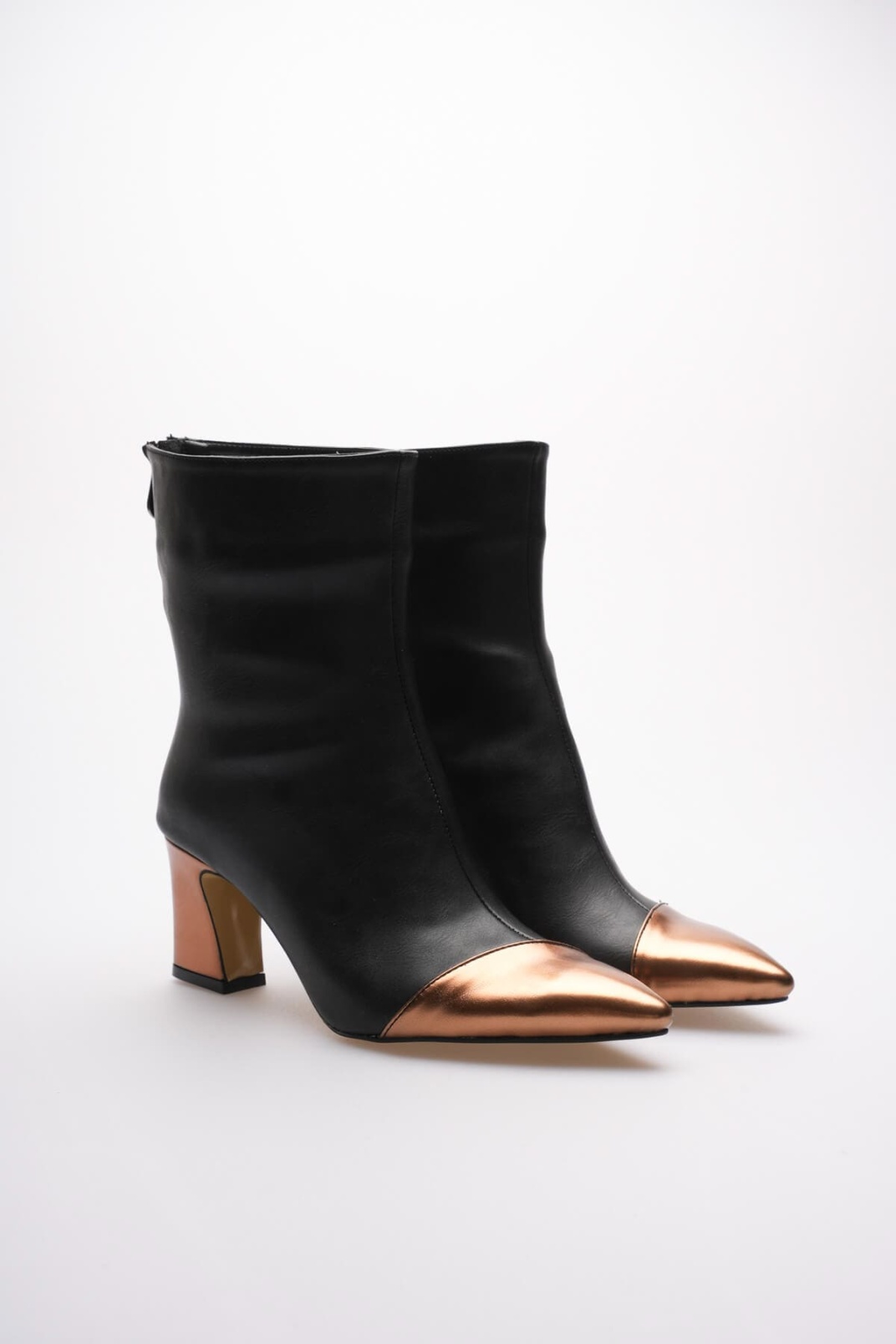 Lucinda Kadın Siyah Bakır Kalın Topuklu Kışlık Bot