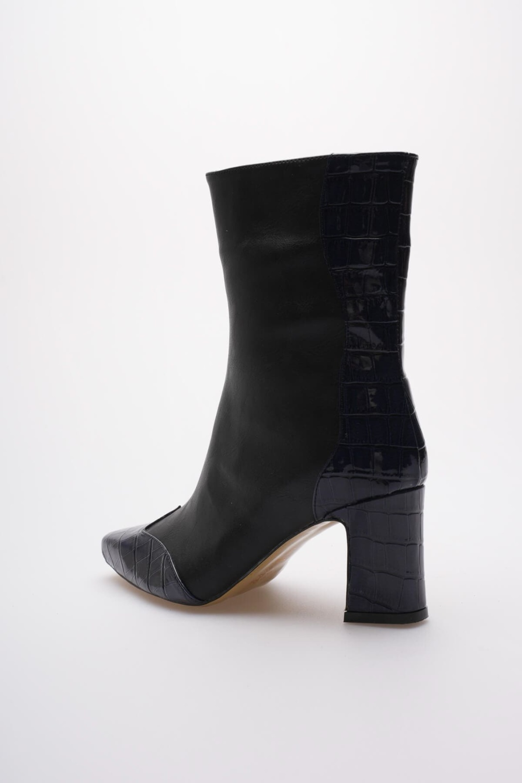Loana Kadın Lacivert Kroko Desenli Kalın Topuklu Kışlık Bot