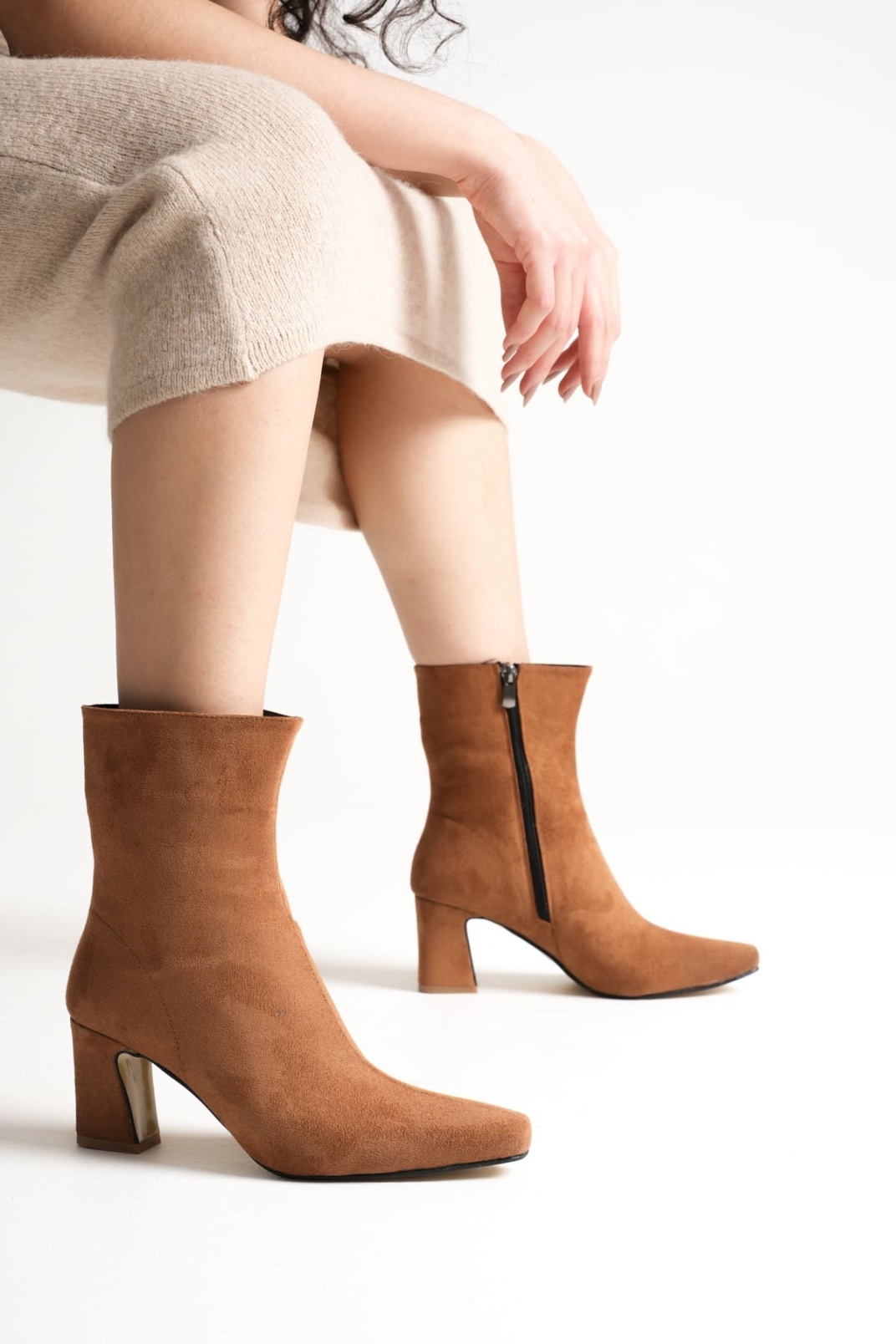 Fiora Kadın Taba Süet Kalın Topuklu Kışlık Bot