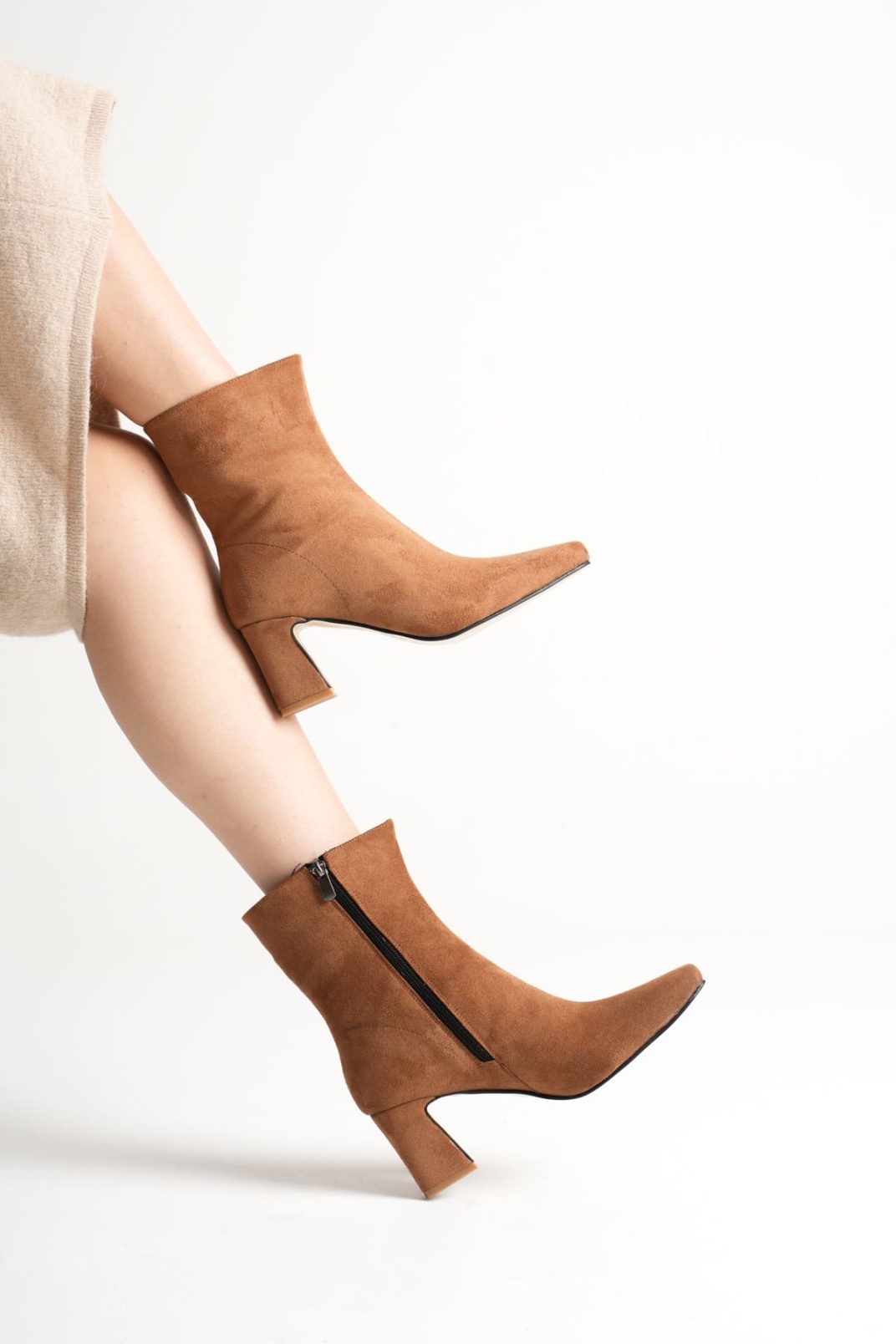 Fiora Kadın Taba Süet Kalın Topuklu Kışlık Bot