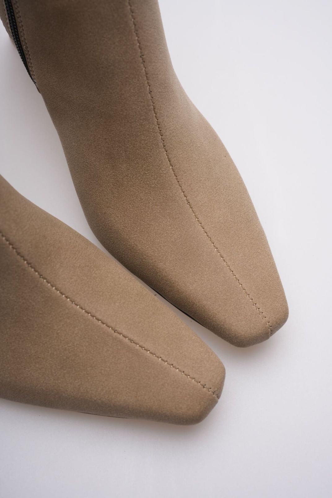 Fiora Kadın Vizon Süet Kalın Topuklu Kışlık Bot