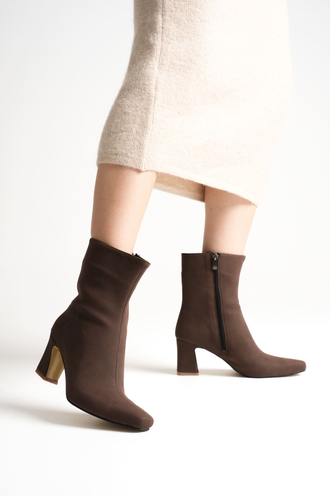 Fiora Kadın Acı Kahve Süet Kalın Topuklu Kışlık Bot