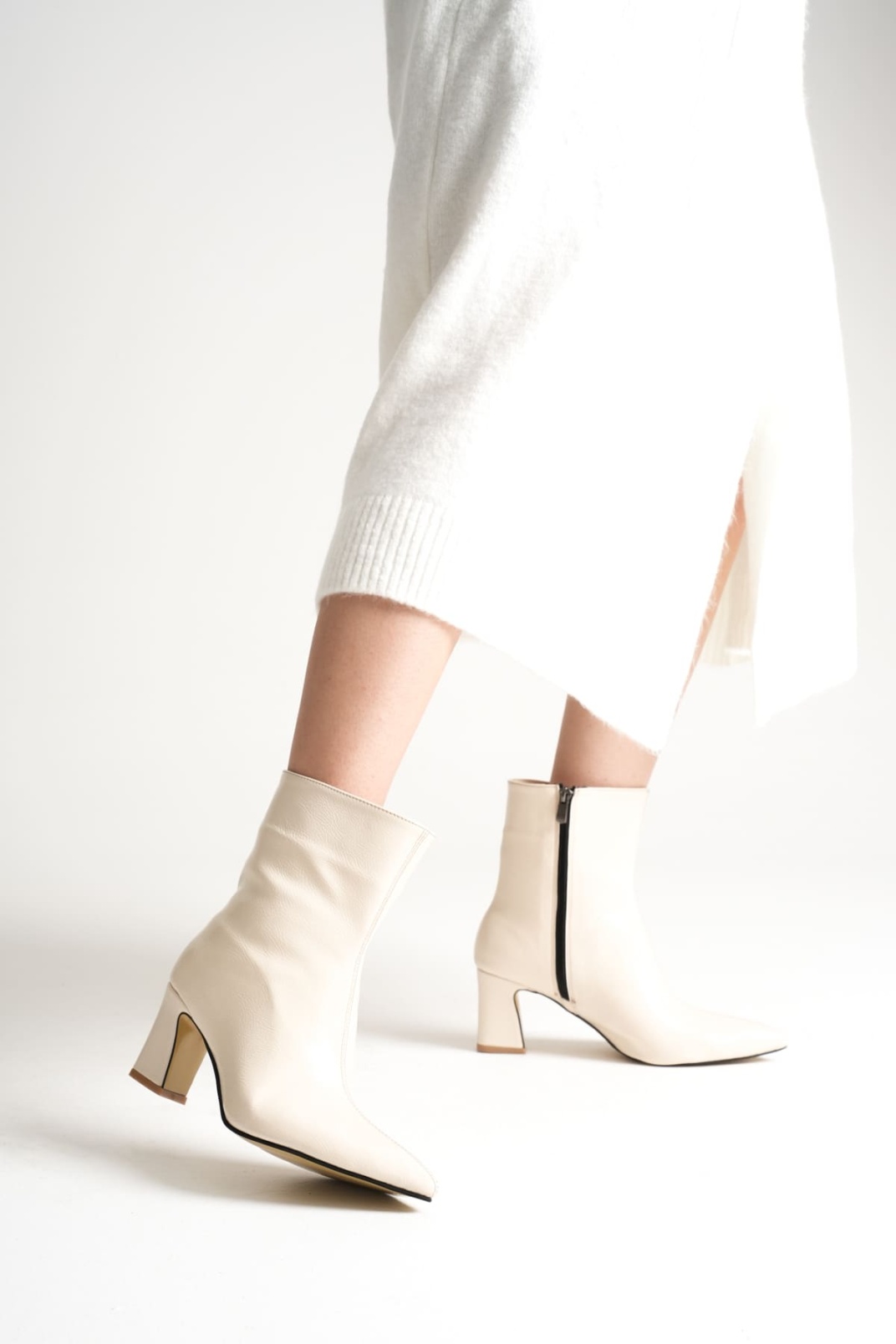 Nadia Kadın Krem Kalın Topuklu Kışlık Bot