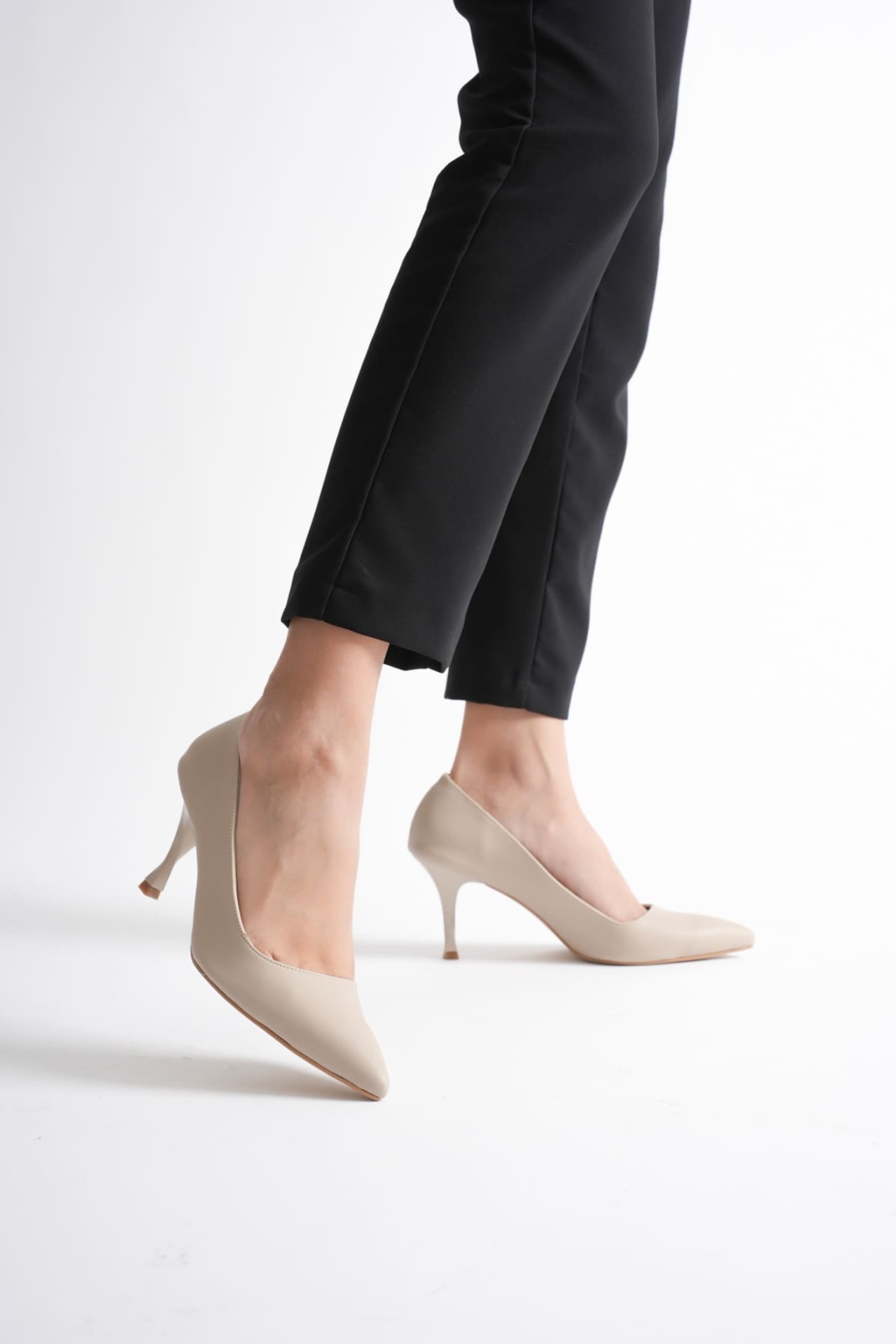 Louise Kadın Bej Topuklu Ayakkabı