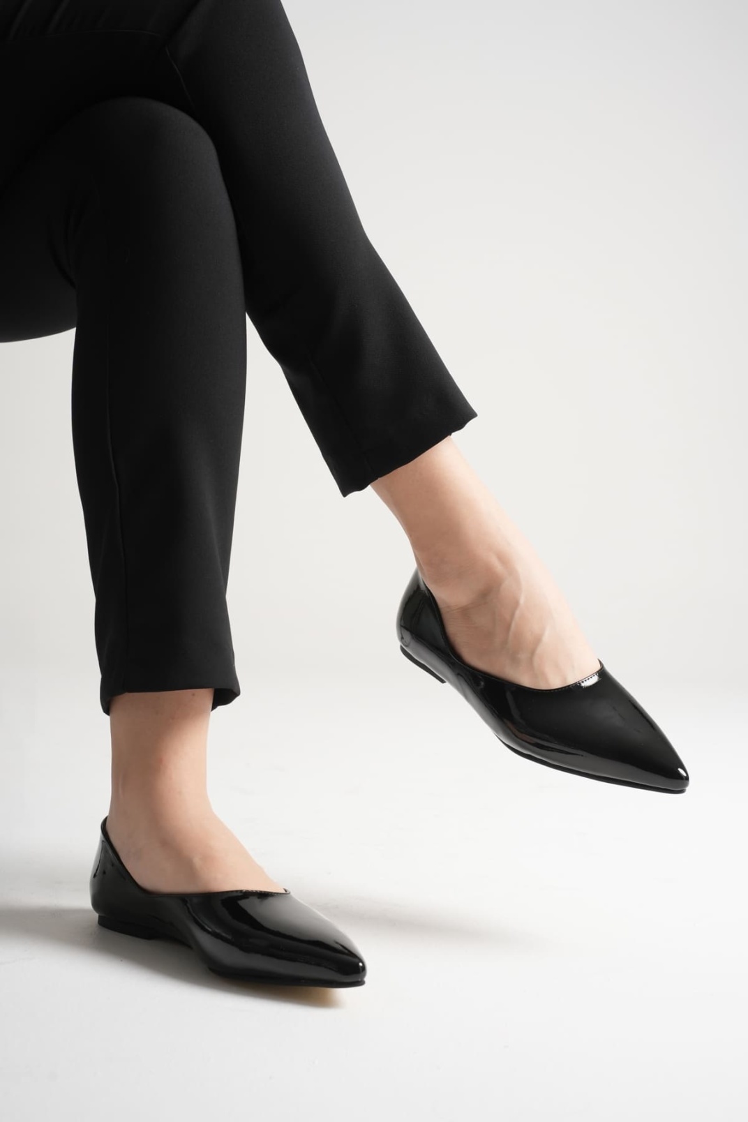 Ariana Kadın Günlük Siyah Rugan Babet Ayakkabı