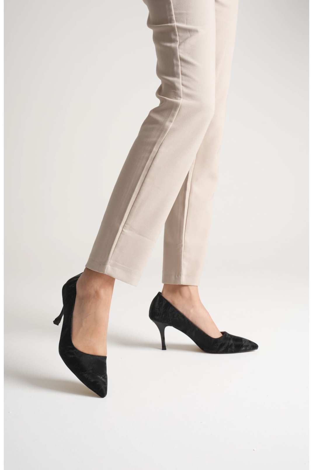 Louise Kadın Siyah Desenli Topuklu Ayakkabı