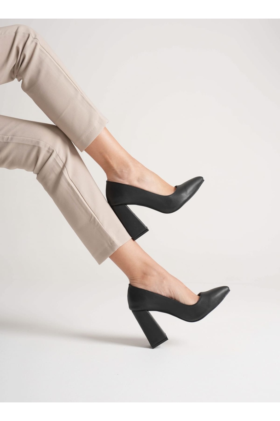 Julia Kadın Siyah Topuklu Ayakkabı