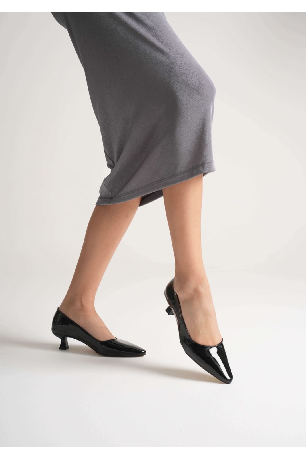 Alina Kadın Siyah Rugan Topuklu Ayakkabı