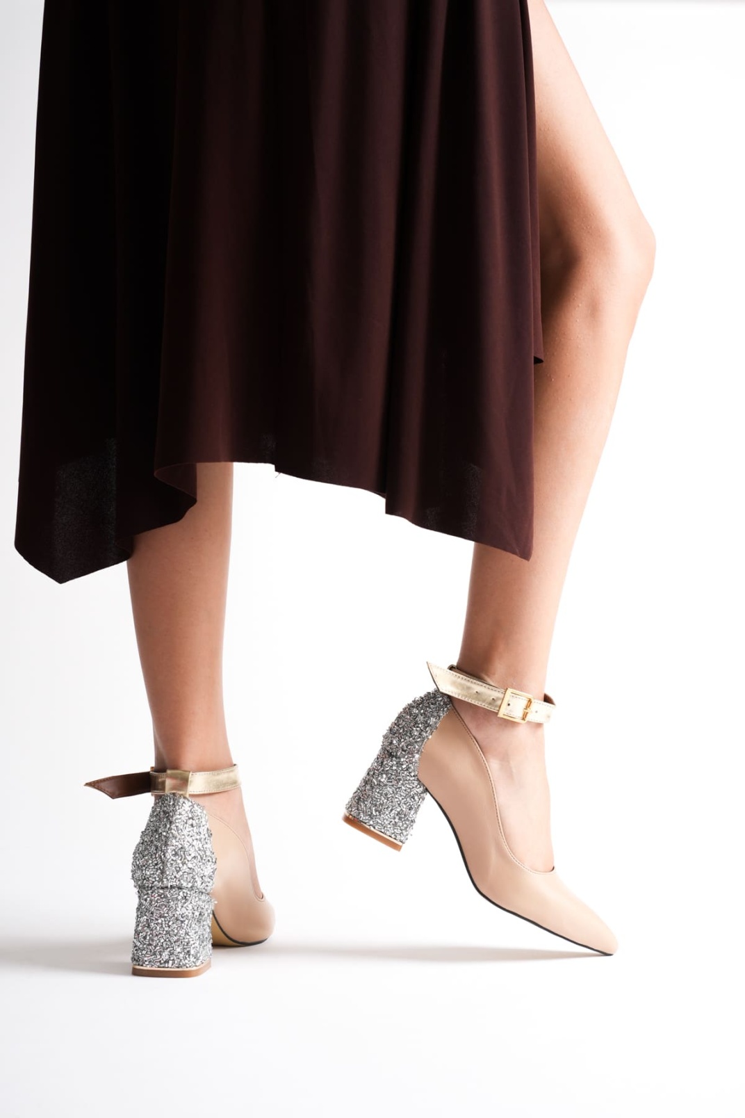 Estelle Kadın Bej Altın Kalın Topuklu Ayakkabı