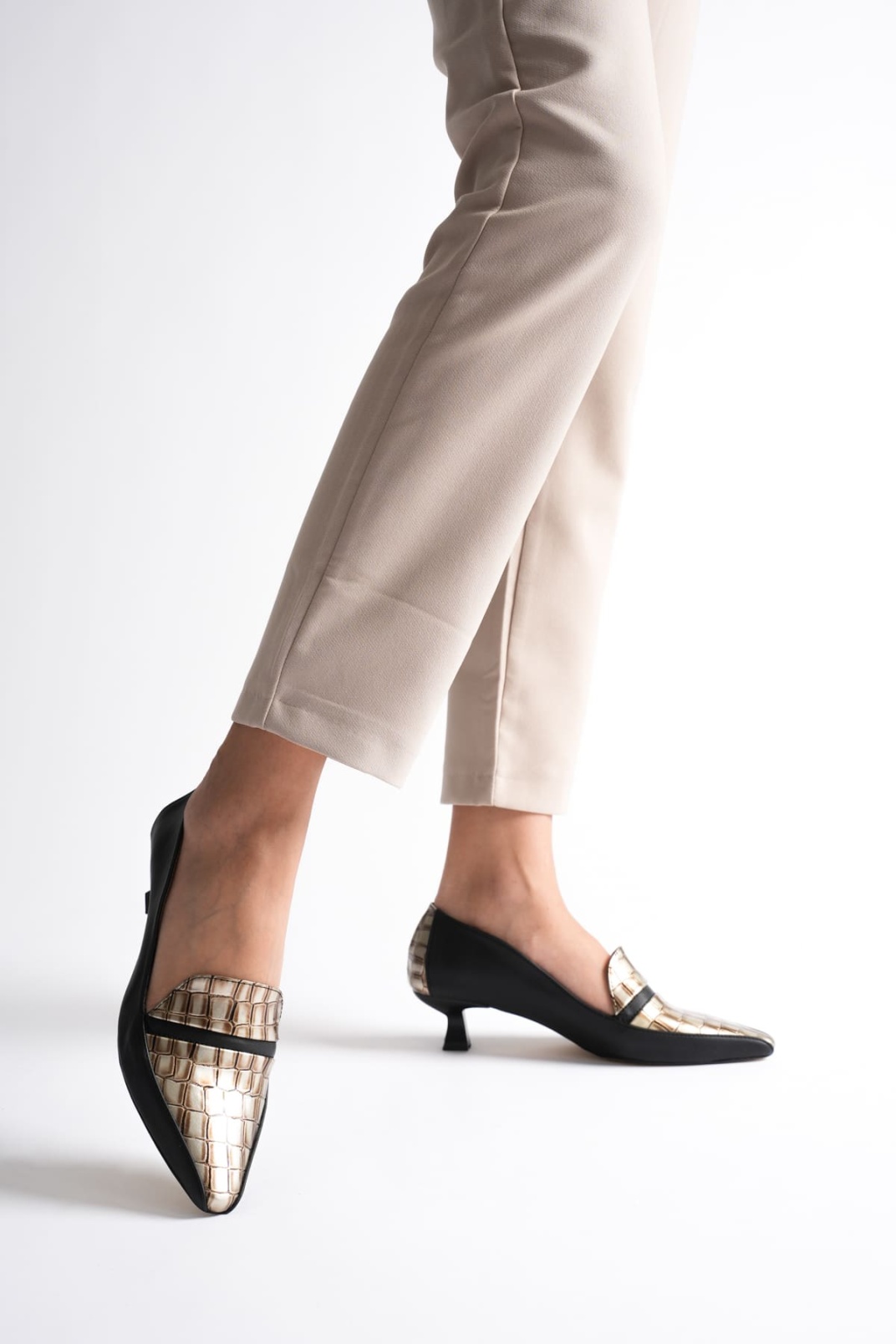 Elsie Kadın Siyah Altın Kroko Kısa Topuklu Ayakkabı