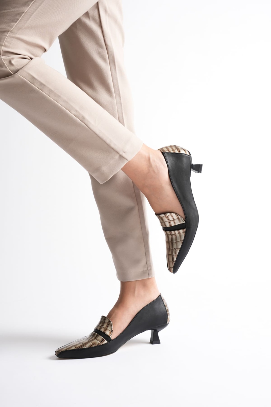 Elsie Kadın Siyah Altın Kroko Kısa Topuklu Ayakkabı