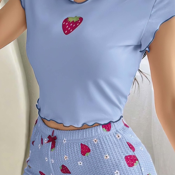 Mavi Önü Çilek Detaylı Şortlu Gecelik Takımı