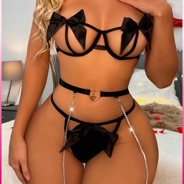 Siyah Göğüs Fiyonklu Balenli Seksi Jartiyer Takım