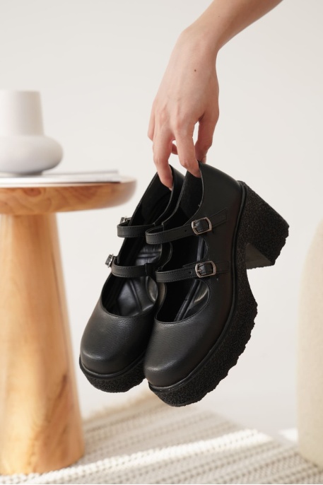 Kadın Siyah Günlük Ayakkabı TR06MS07C