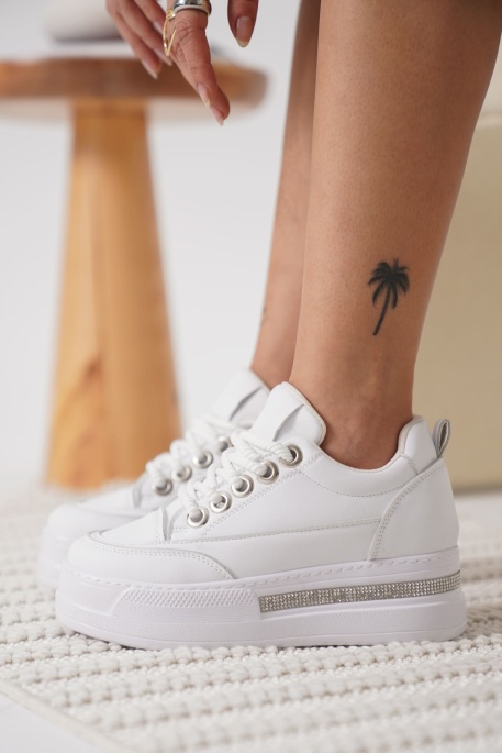 Beyaz Kadın Gizli Topuklu Sneaker TR04MS01B