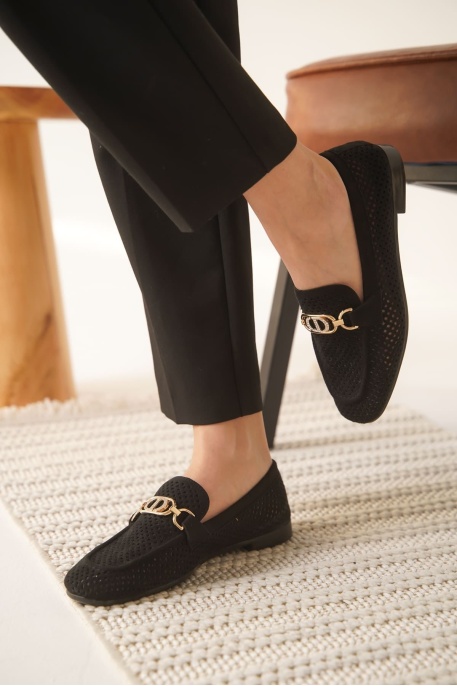 Kadın Siyah Toka Detaylı Ayakkabı TR27MS02A